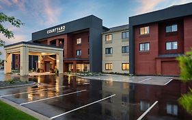 Courtyard by Marriott Roseville Mn